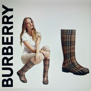 Authentic Burberry rain boots in an excellent condition. Size 6.5 US